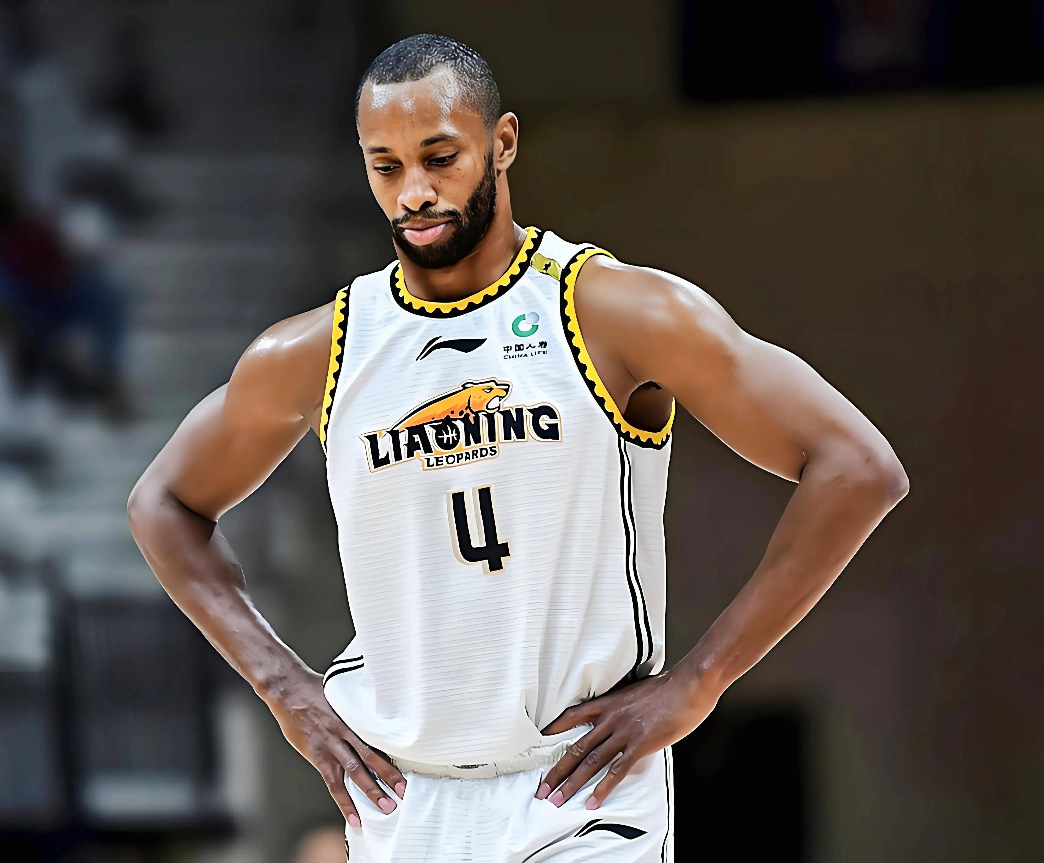 开云-今晨阿贾克斯备战CBA季后赛，防线松动细节曝光，信心回归，训练强度明显提升的简单介绍-开云